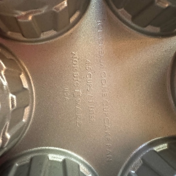 Nordic Wars ice Cream Cone Cupcake Pan - Picture 2 of 4